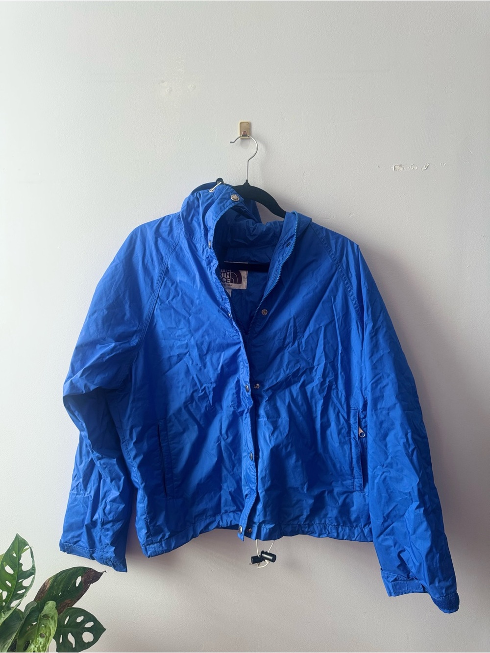 Vintage The North Face Woman’s Blue Windbreaker Jacket